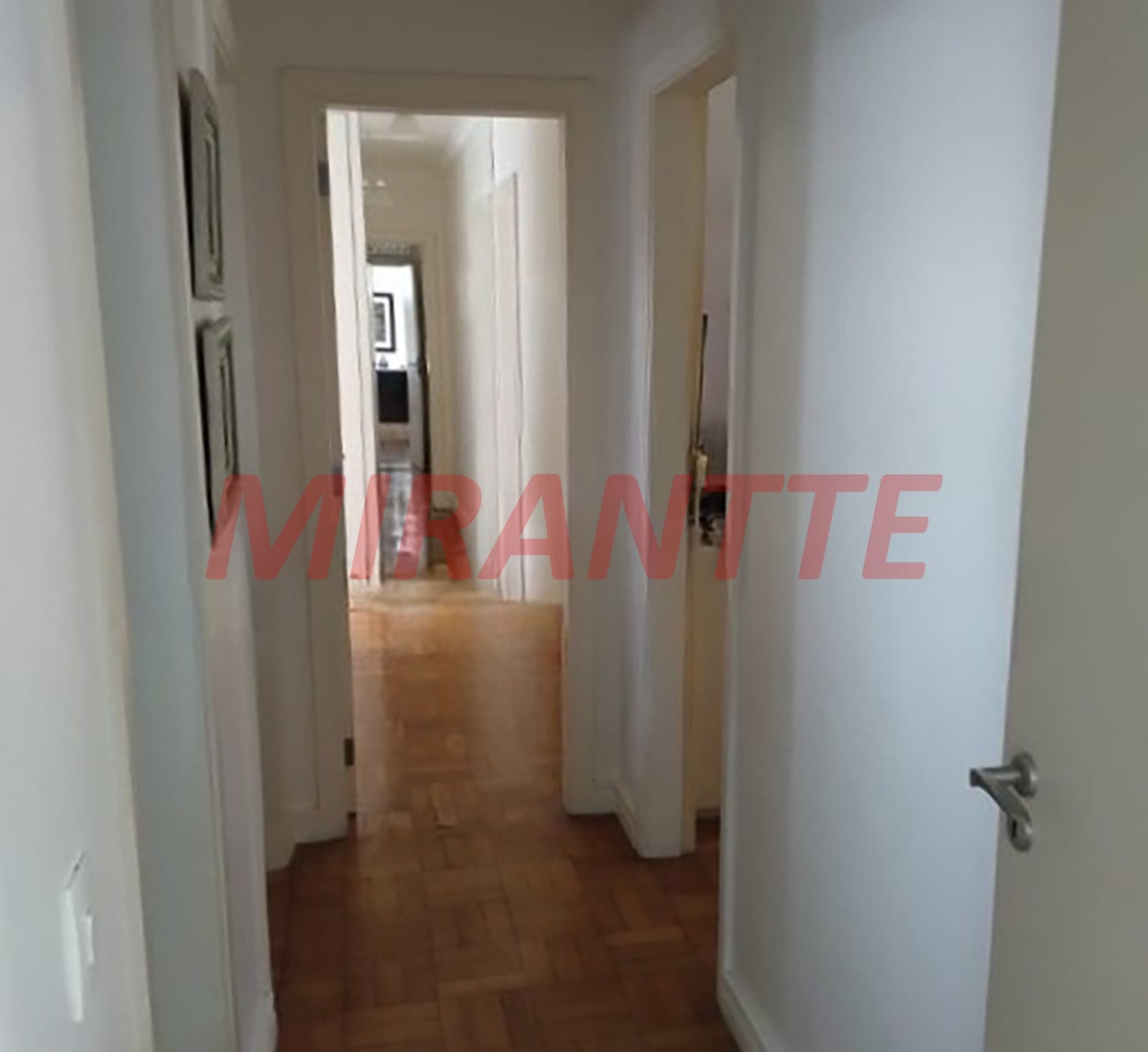 Apartamento de 170m² com 3 quartos em Água Fria