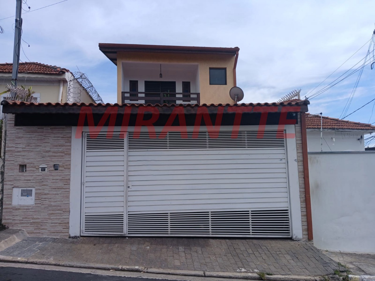 Sobrado de 208m² com 3 quartos em Imirim