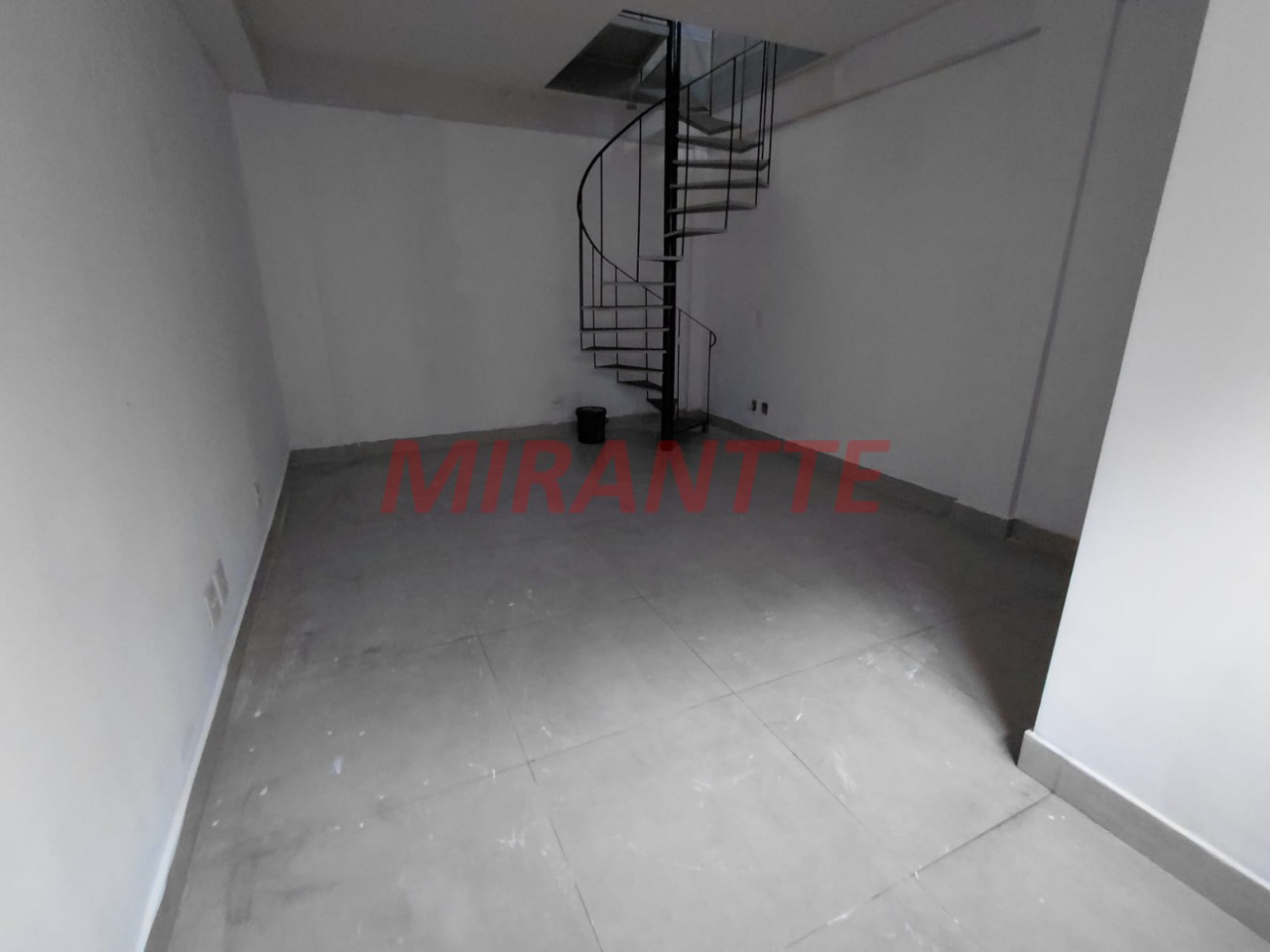 Comercial de 120m² em Santana