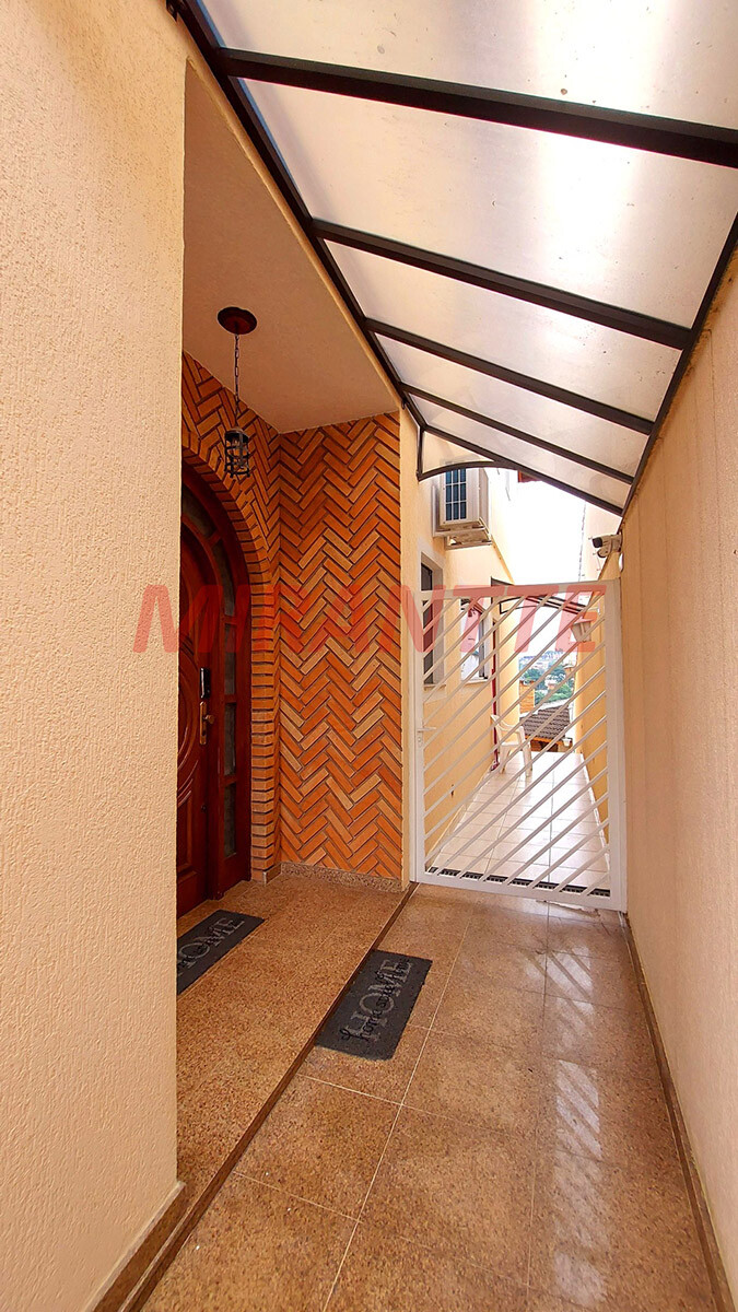 Sobrado de 372m² com 3 quartos em Tremembe