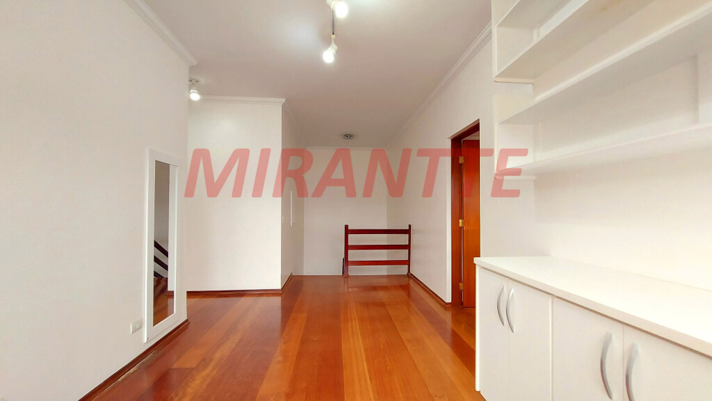Sobrado de 372m² com 3 quartos em Tremembe