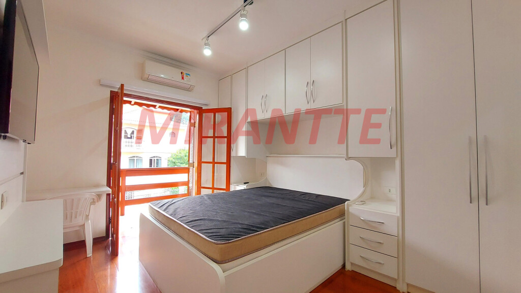 Sobrado de 372m² com 3 quartos em Tremembe