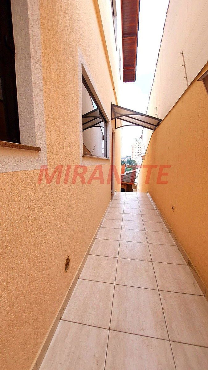 Sobrado de 372m² com 3 quartos em Tremembe