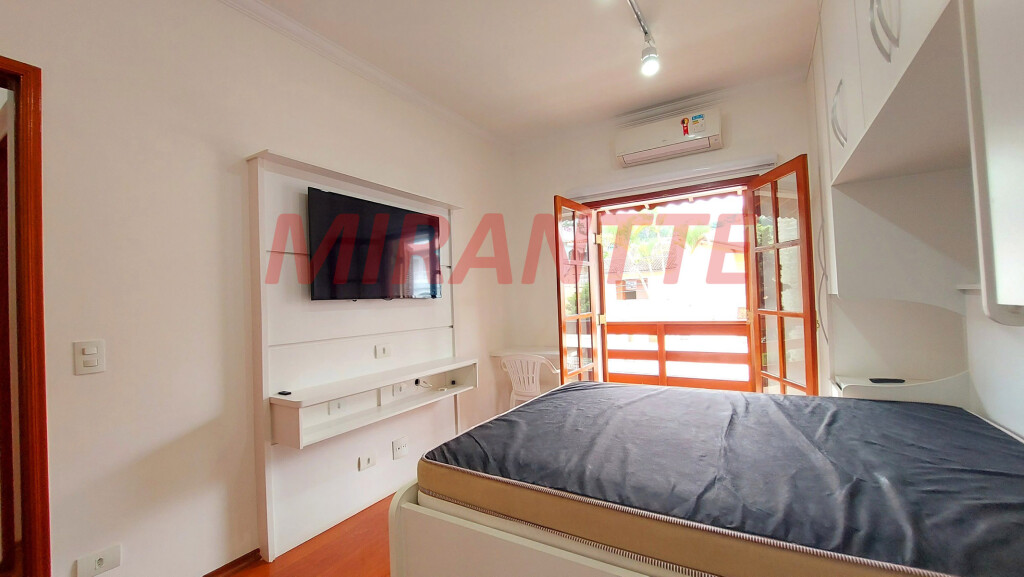 Sobrado de 372m² com 3 quartos em Tremembe