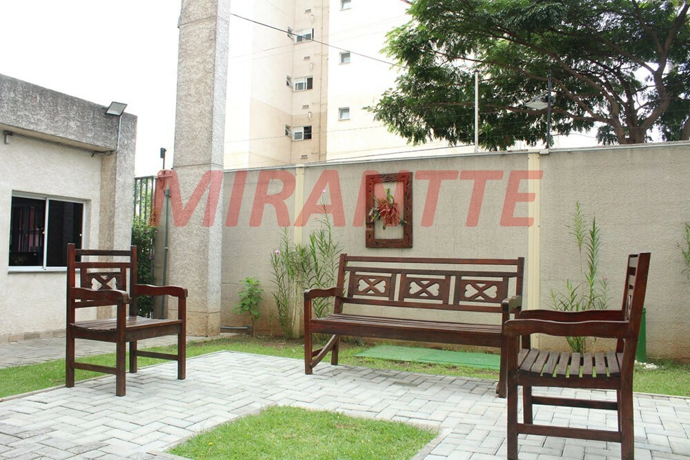 Apartamento de 45m² com 2 quartos em Jaçana