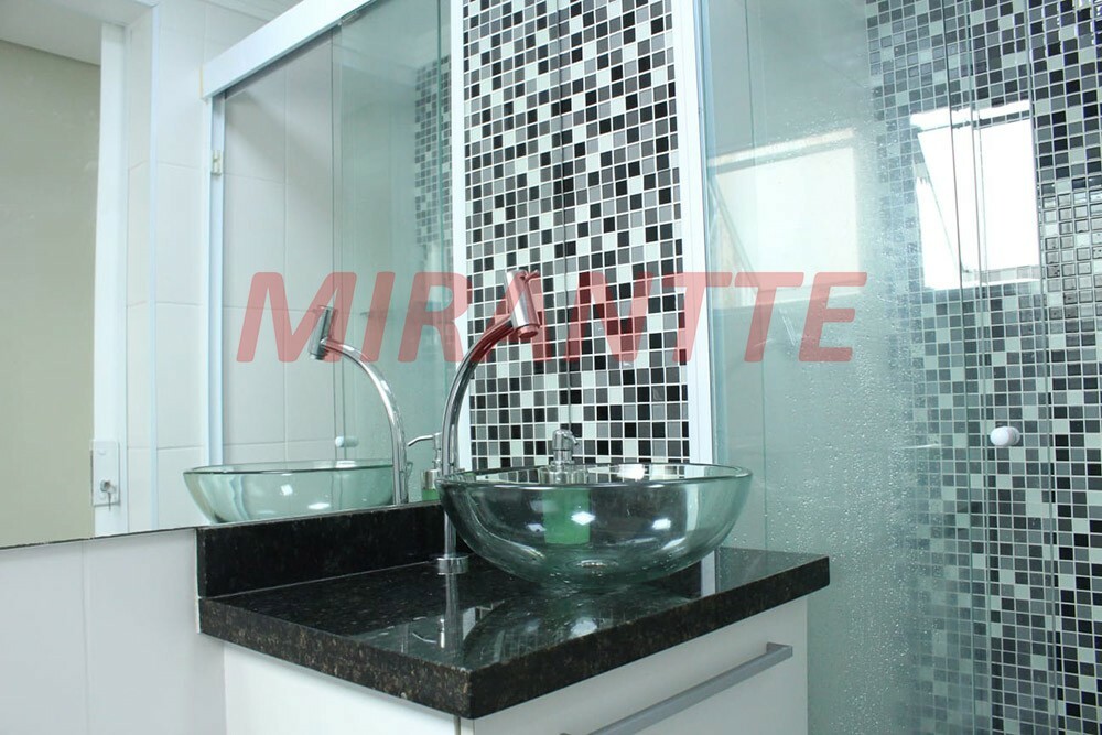 Apartamento de 45m² com 2 quartos em Jaçana