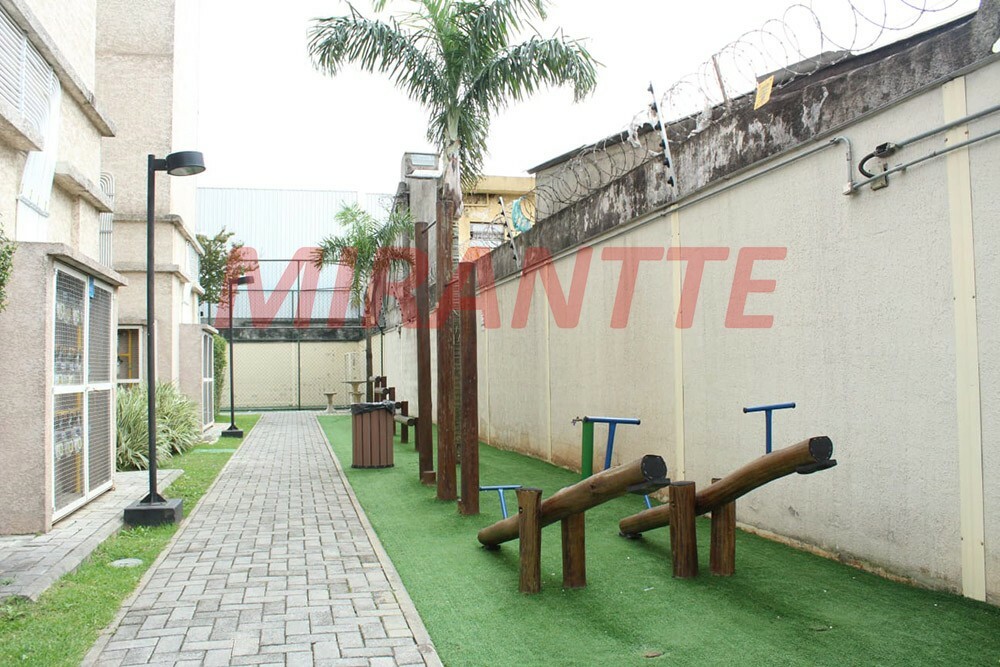 Apartamento de 45m² com 2 quartos em Jaçana