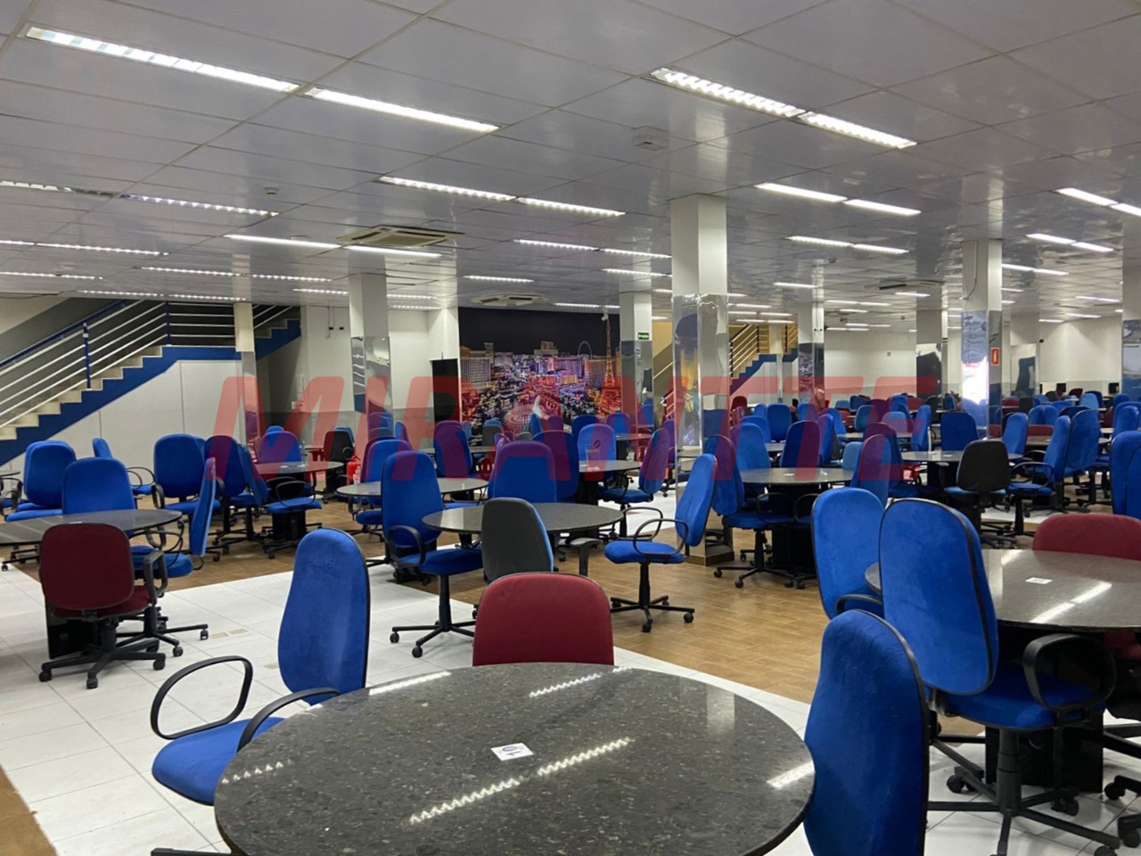 Comercial de 731m² em Freguesia do Ó