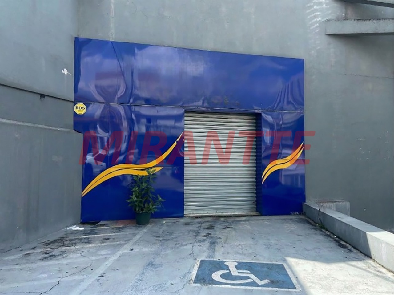 Comercial de 731m² em Freguesia do Ó