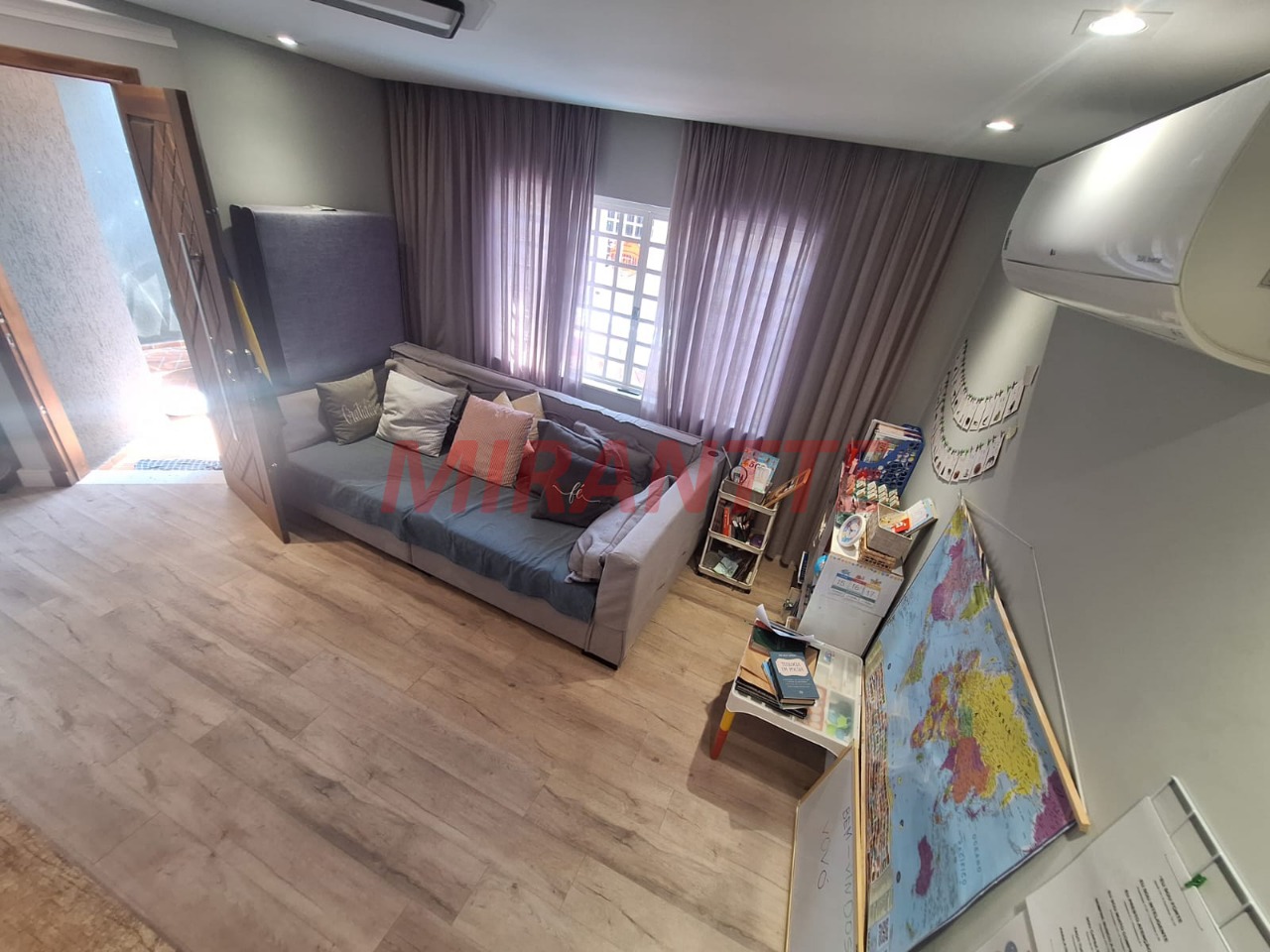 Sobrado de 144m² com 3 quartos em Santa Teresinha