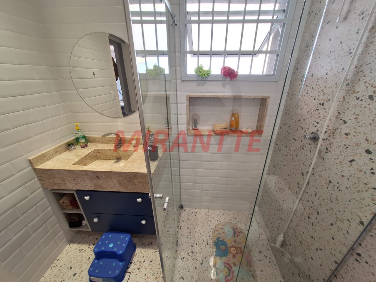 Sobrado de 144m² com 3 quartos em Santa Teresinha