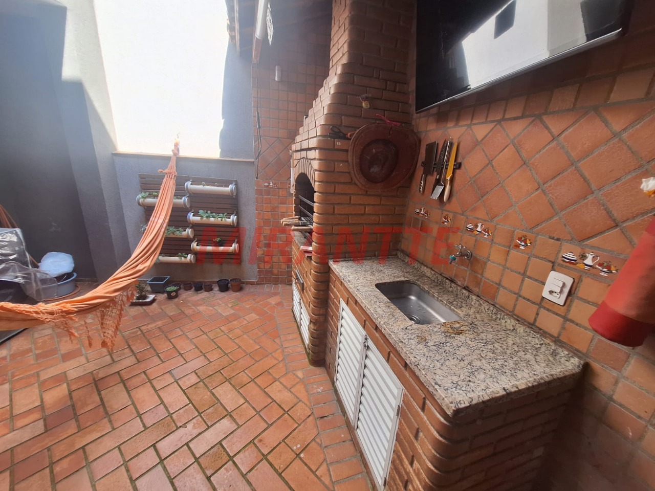 Sobrado de 144m² com 3 quartos em Santa Teresinha