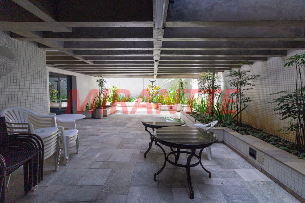 Apartamento de 212m² com 4 quartos em Santana
