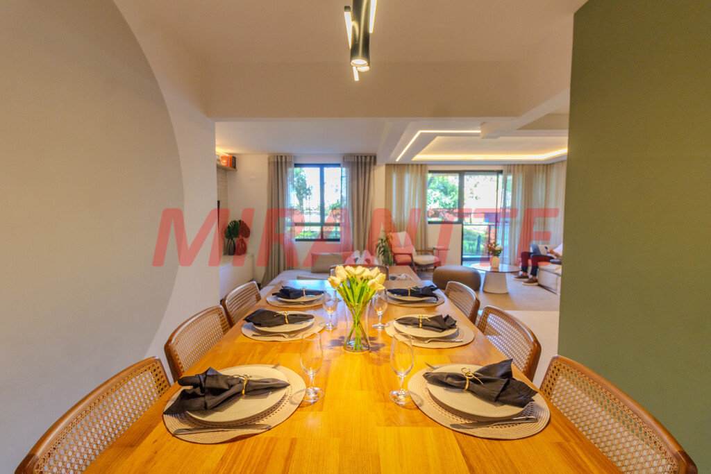 Apartamento de 212m² com 4 quartos em Santana