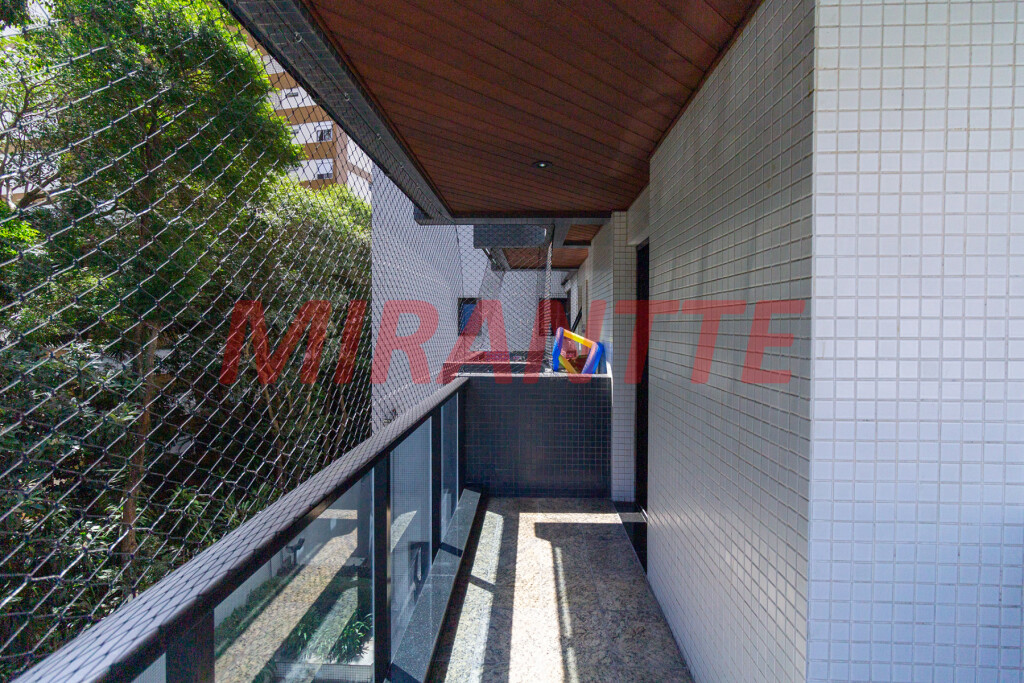 Apartamento de 212m² com 4 quartos em Santana
