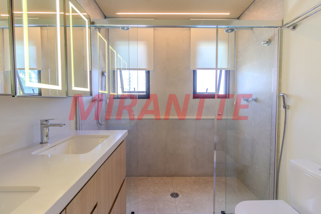 Apartamento de 212m² com 4 quartos em Santana