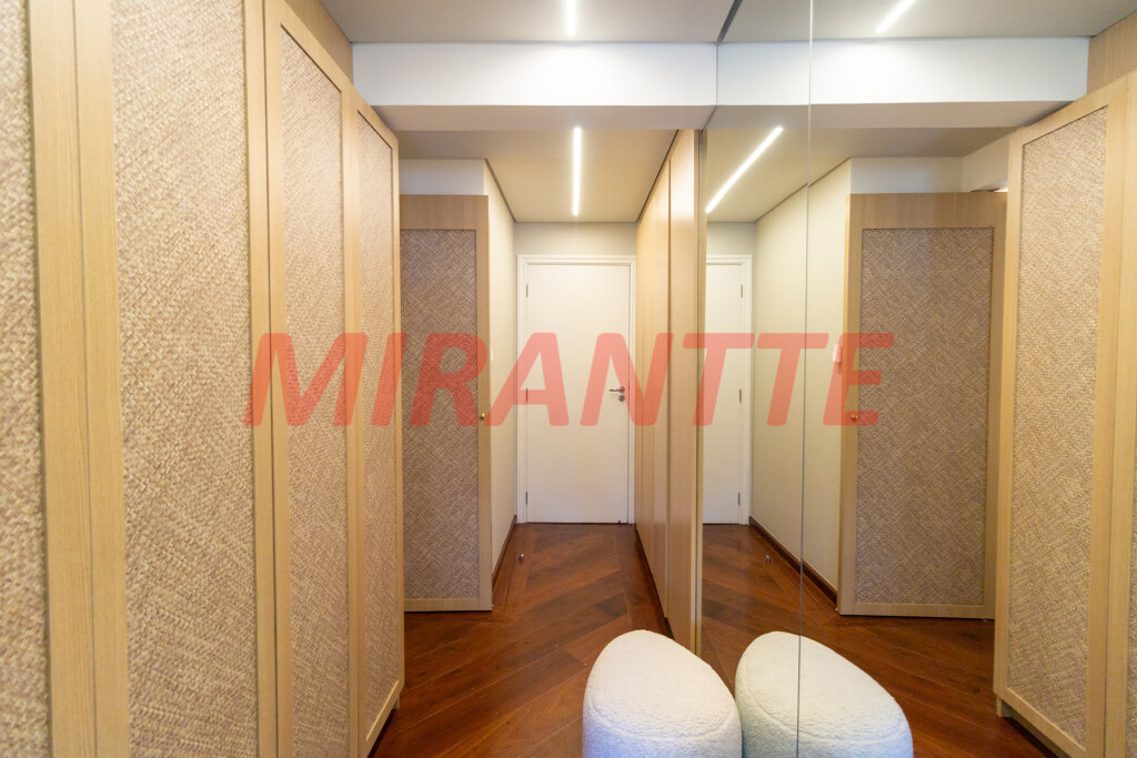 Apartamento de 212m² com 4 quartos em Santana