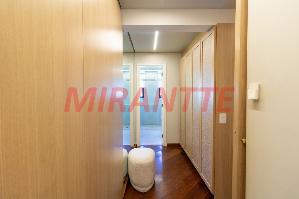 Apartamento de 212m² com 4 quartos em Santana