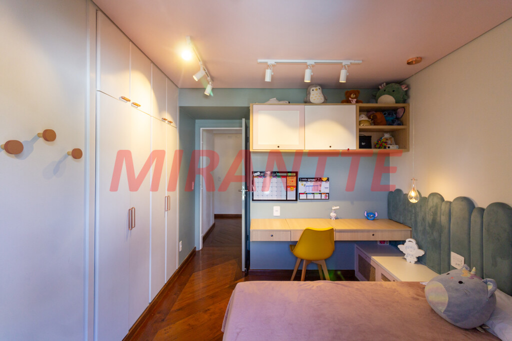 Apartamento de 212m² com 4 quartos em Santana