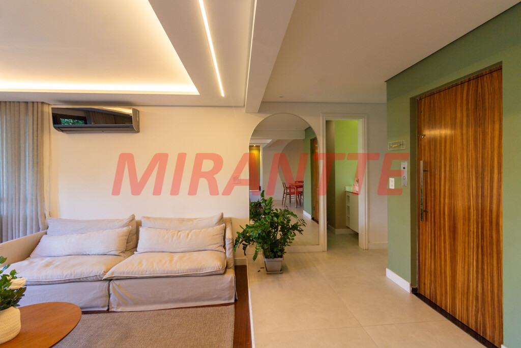 Apartamento de 212m² com 4 quartos em Santana