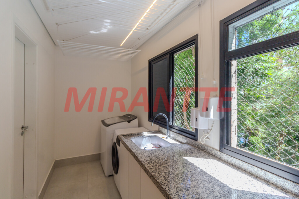 Apartamento de 212m² com 4 quartos em Santana
