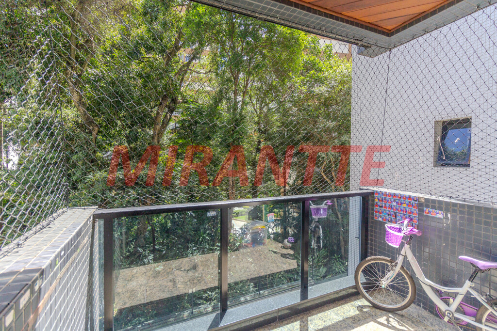 Apartamento de 212m² com 4 quartos em Santana