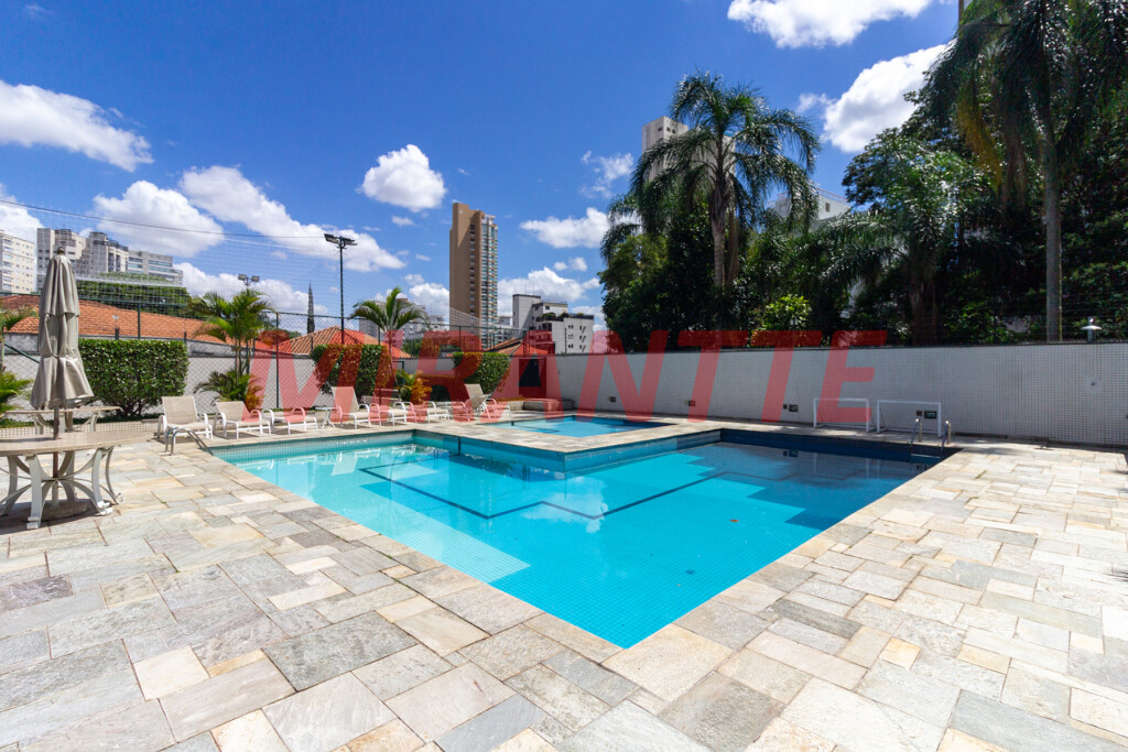 Apartamento de 212m² com 4 quartos em Santana