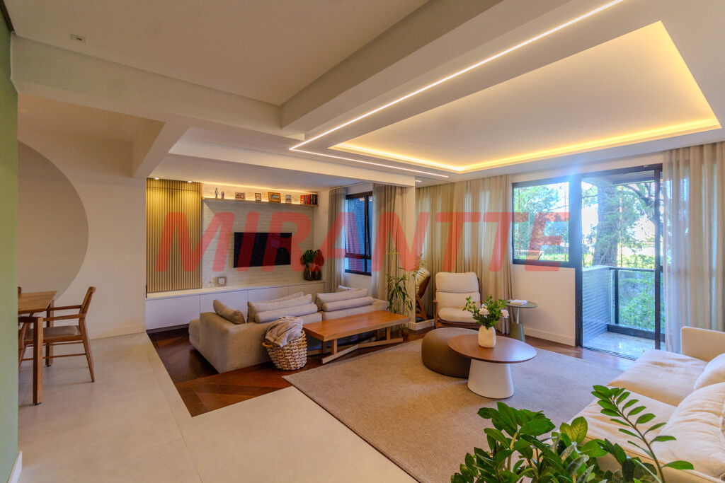 Apartamento de 212m² com 4 quartos em Santana