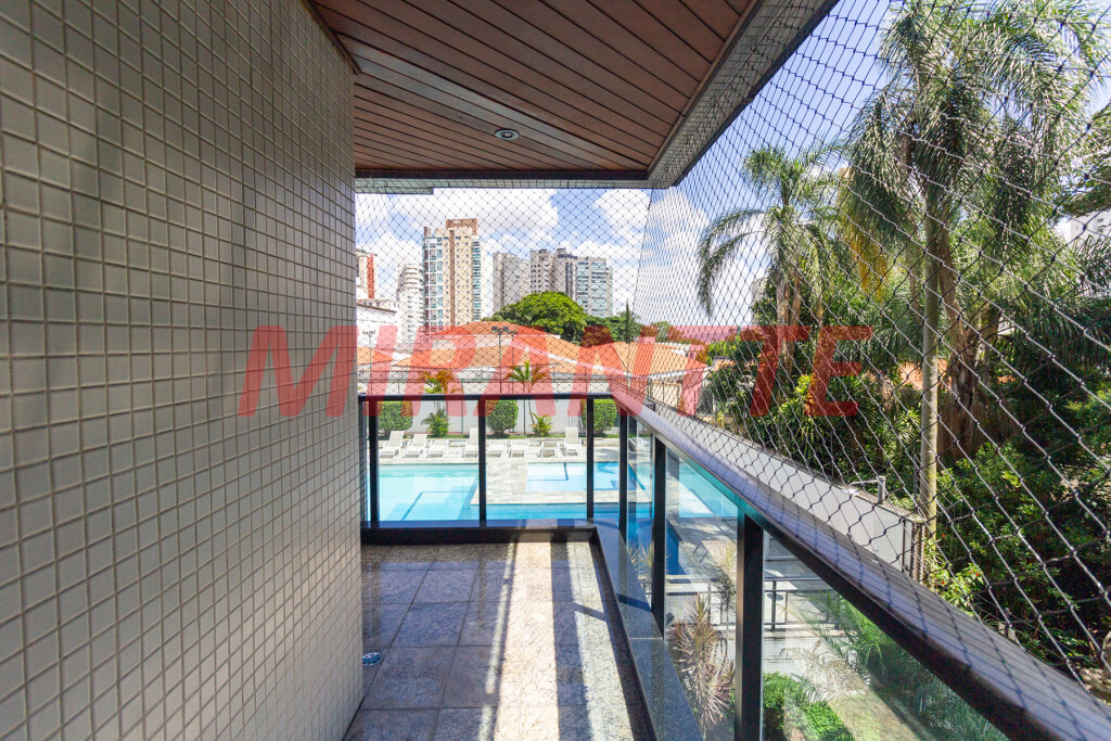 Apartamento de 212m² com 4 quartos em Santana