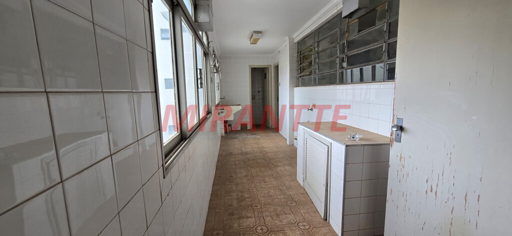 Apartamento de 281m² com 3 quartos em Santana