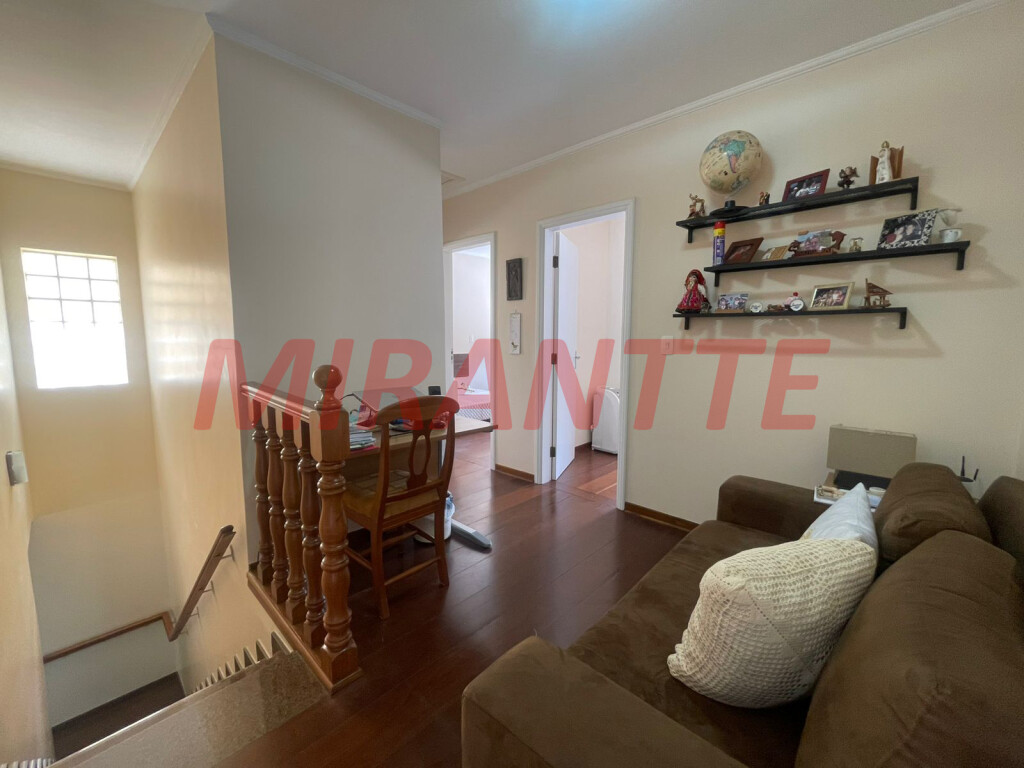 Sobrado de 172m² com 3 quartos em Horto Florestal