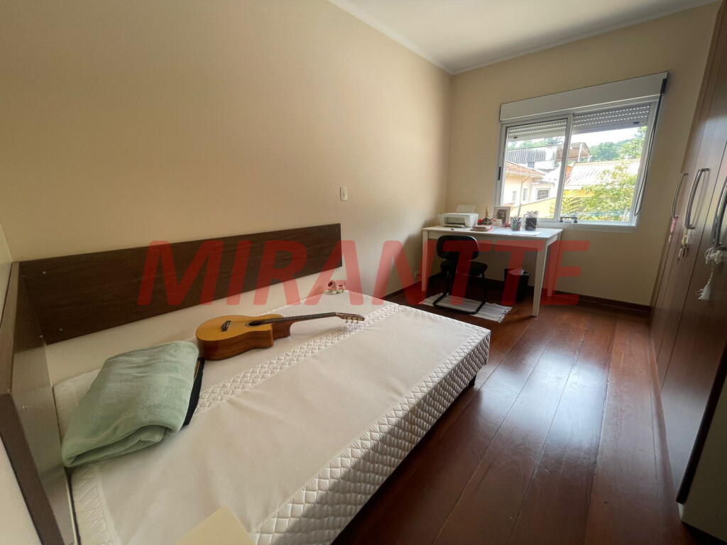 Sobrado de 172m² com 3 quartos em Horto Florestal