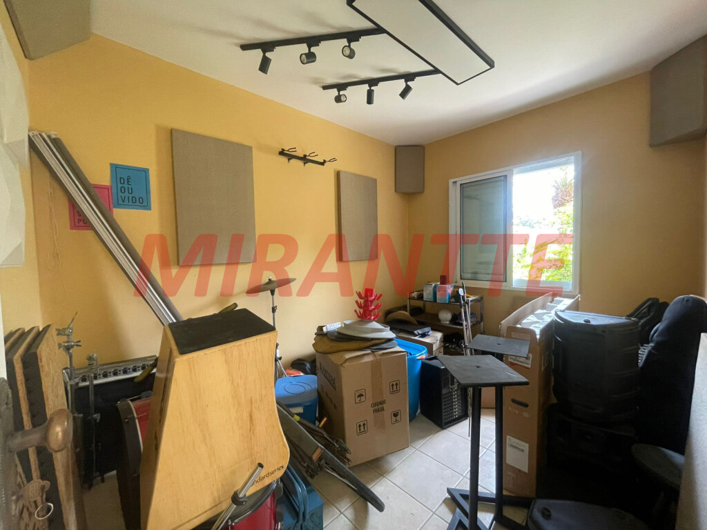 Sobrado de 172m² com 3 quartos em Horto Florestal