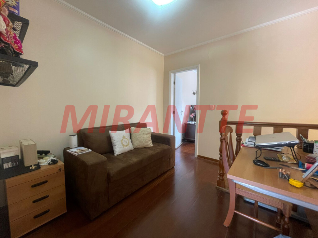 Sobrado de 172m² com 3 quartos em Horto Florestal