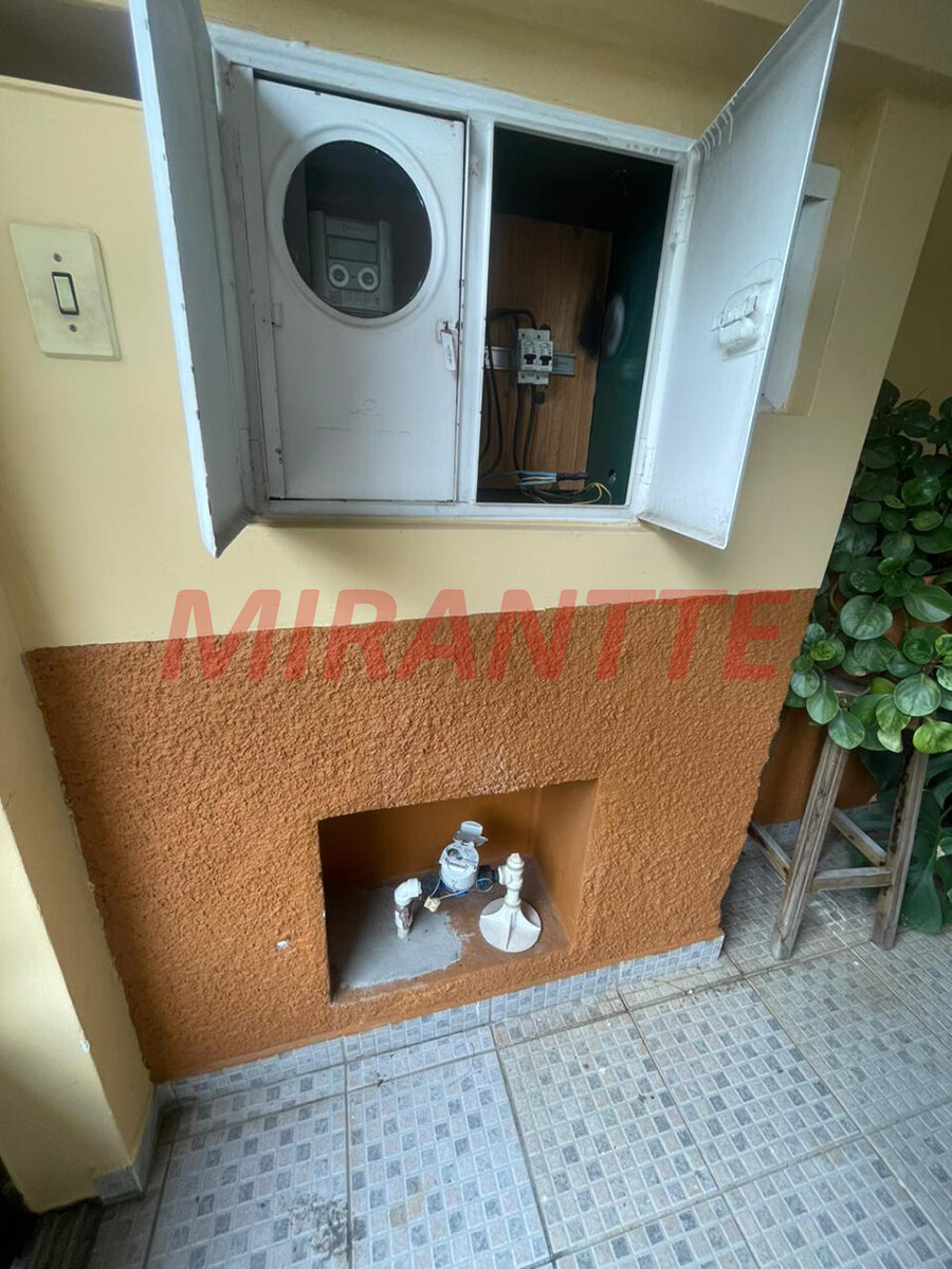 Sobrado de 172m² com 3 quartos em Horto Florestal
