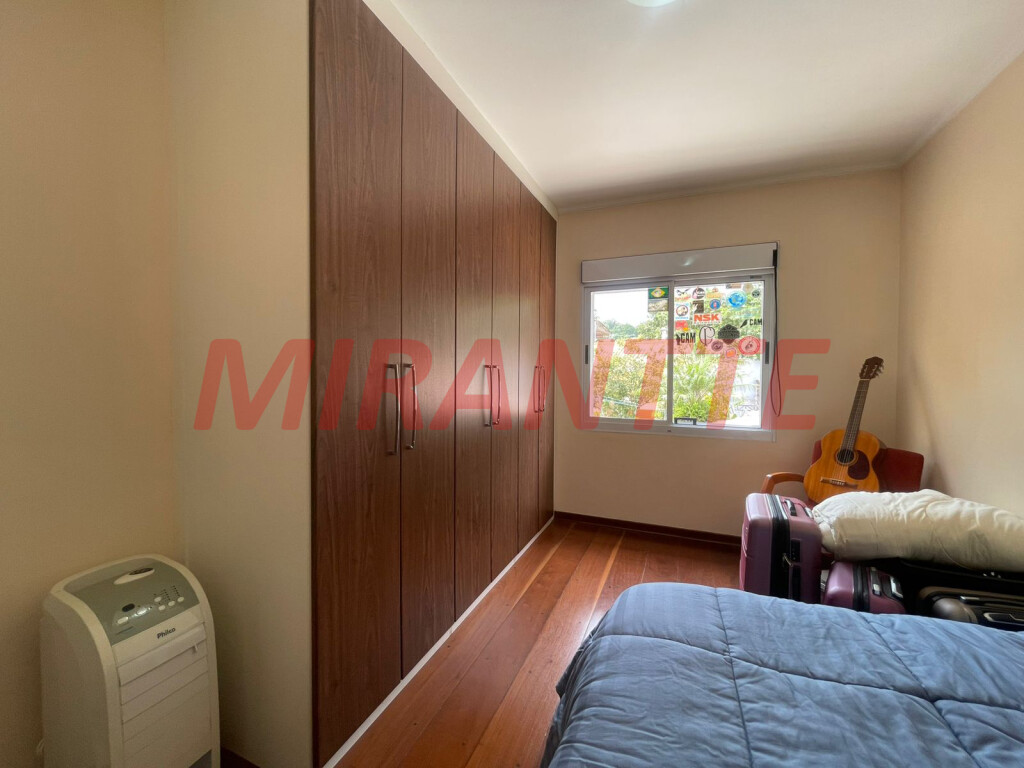 Sobrado de 172m² com 3 quartos em Horto Florestal
