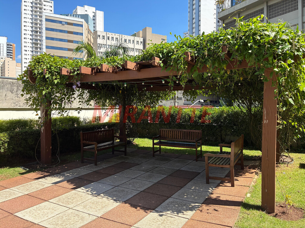 Apartamento de 64m² com 2 quartos em Santana