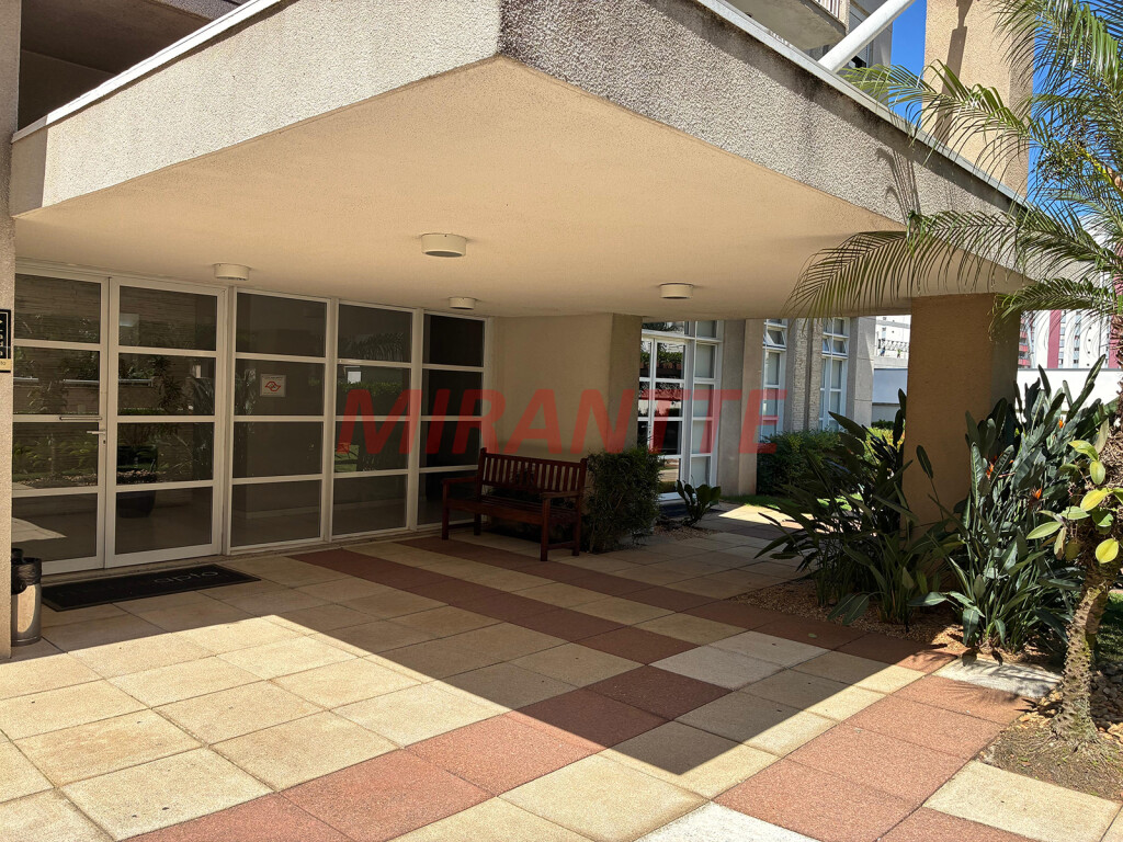Apartamento de 64m² com 2 quartos em Santana