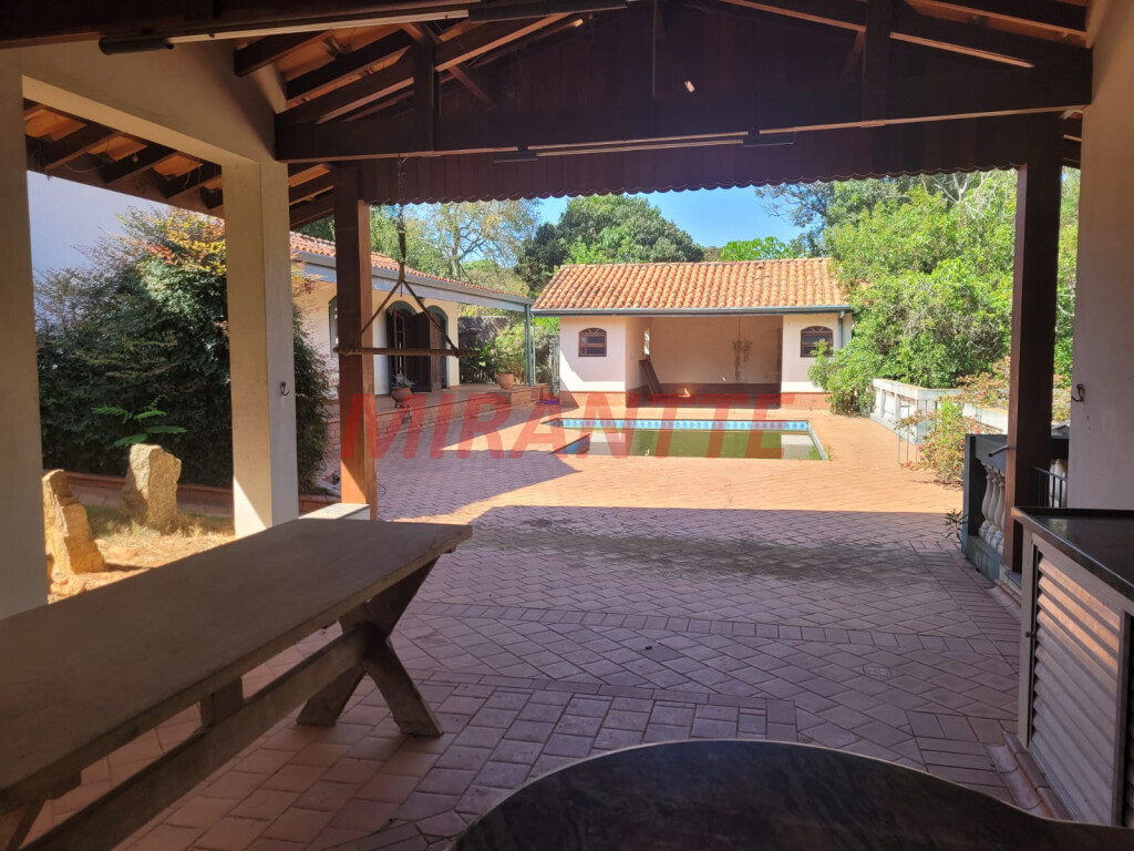 ChÁcara com 4 quartos em Recanto Amapola