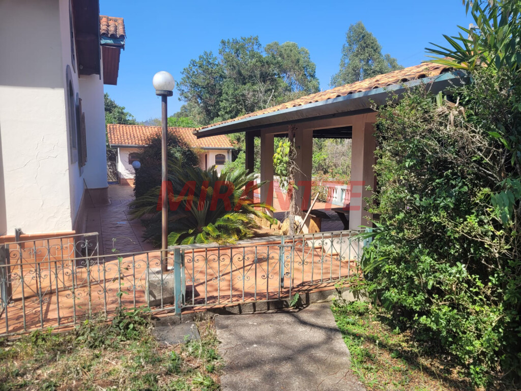 ChÁcara com 4 quartos em Recanto Amapola