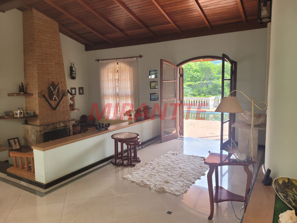 ChÁcara com 4 quartos em Recanto Amapola
