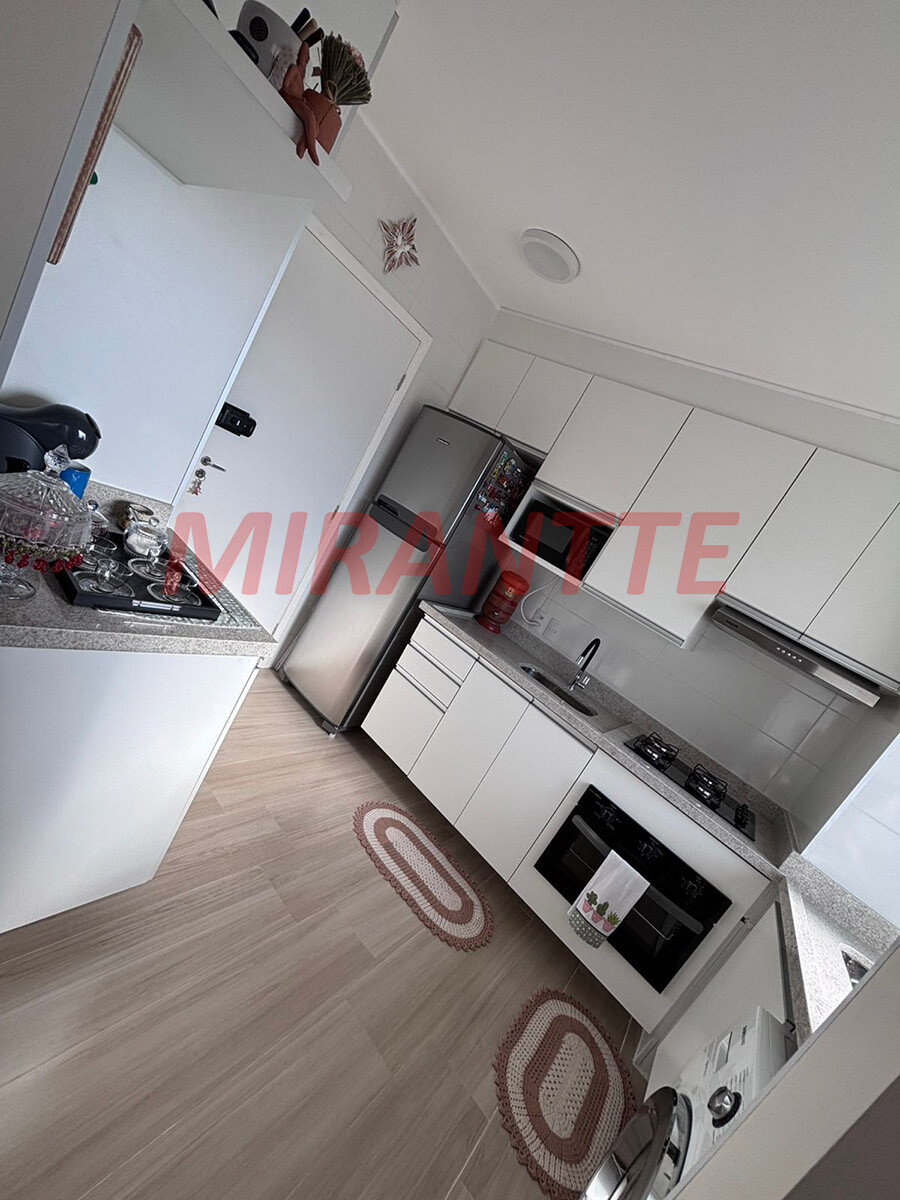Apartamento de 38m² com 2 quartos em Parque Vitória