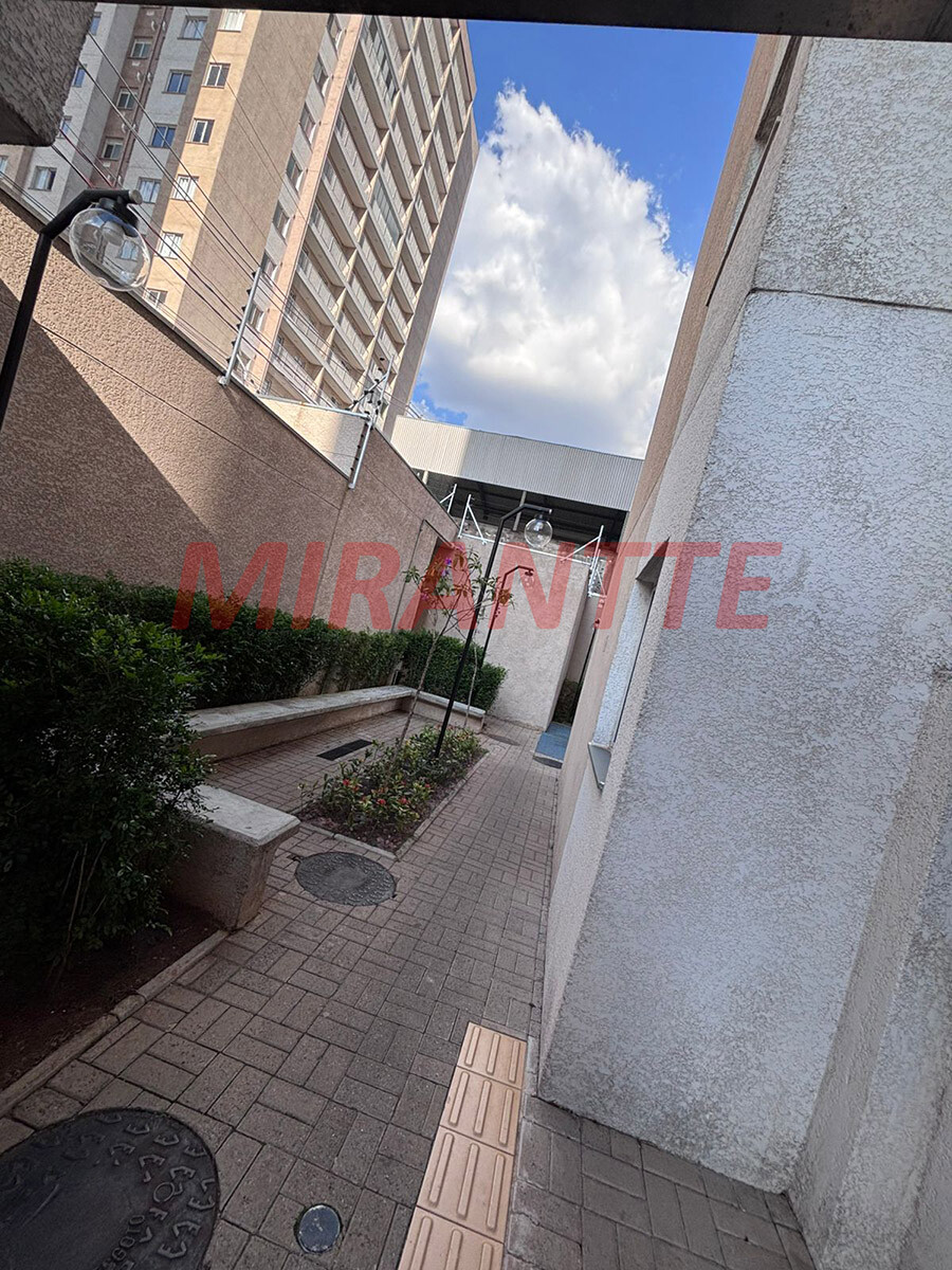 Apartamento de 38m² com 2 quartos em Parque Vitória