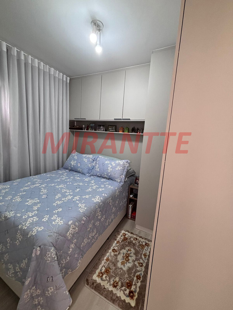 Apartamento de 38m² com 2 quartos em Parque Vitória