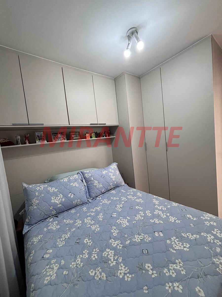 Apartamento de 38m² com 2 quartos em Parque Vitória