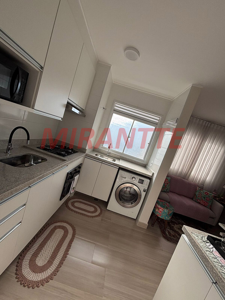Apartamento de 38m² com 2 quartos em Parque Vitória