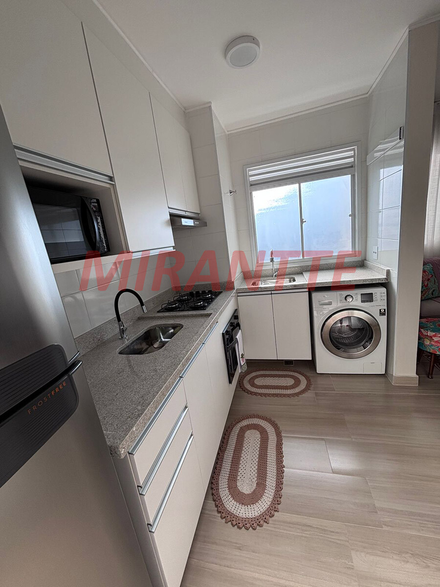 Apartamento de 38m² com 2 quartos em Parque Vitória