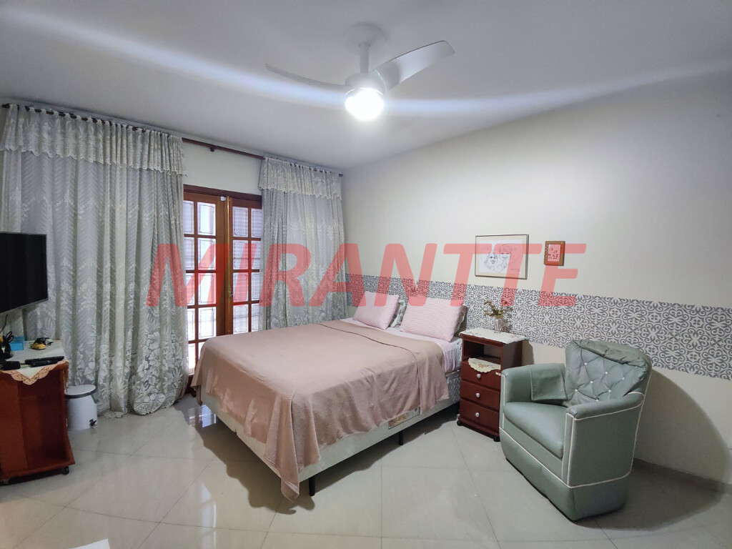 Sobrado de 108m² com 3 quartos em Imirim