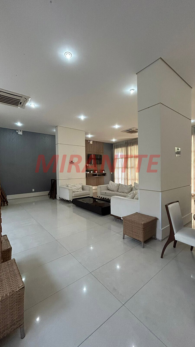 Apartamento de 60m² com 2 quartos em Vila Nova Mazzei