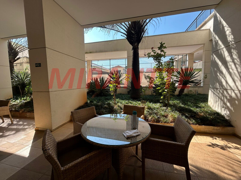 Apartamento de 60m² com 2 quartos em Vila Nova Mazzei